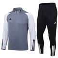 Adidas s dlouhým rukávem Tepláková souprava