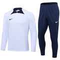 Nike s dlouhým rukávem Tepláková souprava