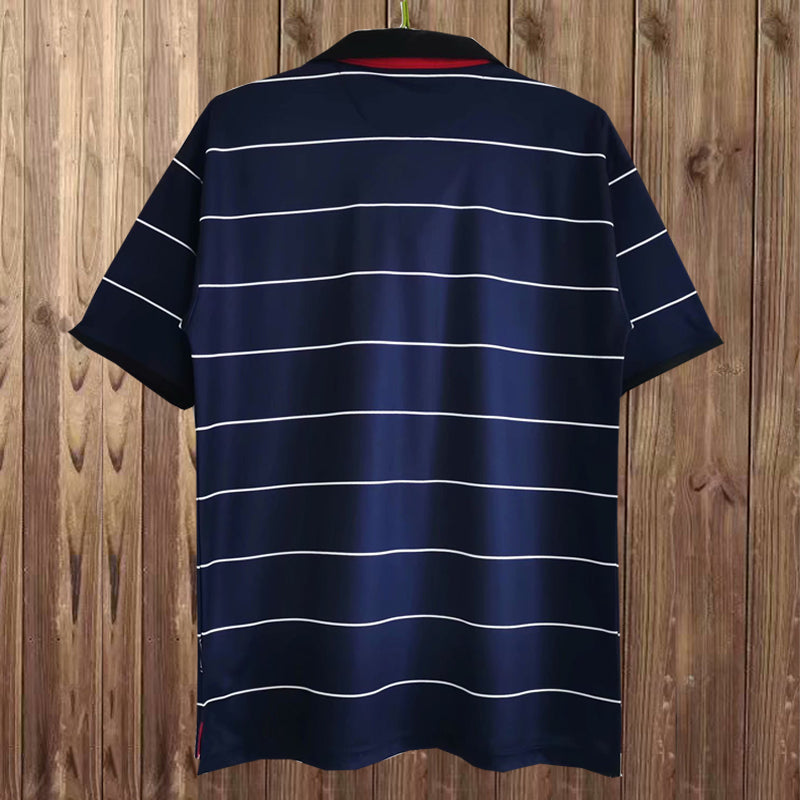 Manchester United 1999-00 Away Dres