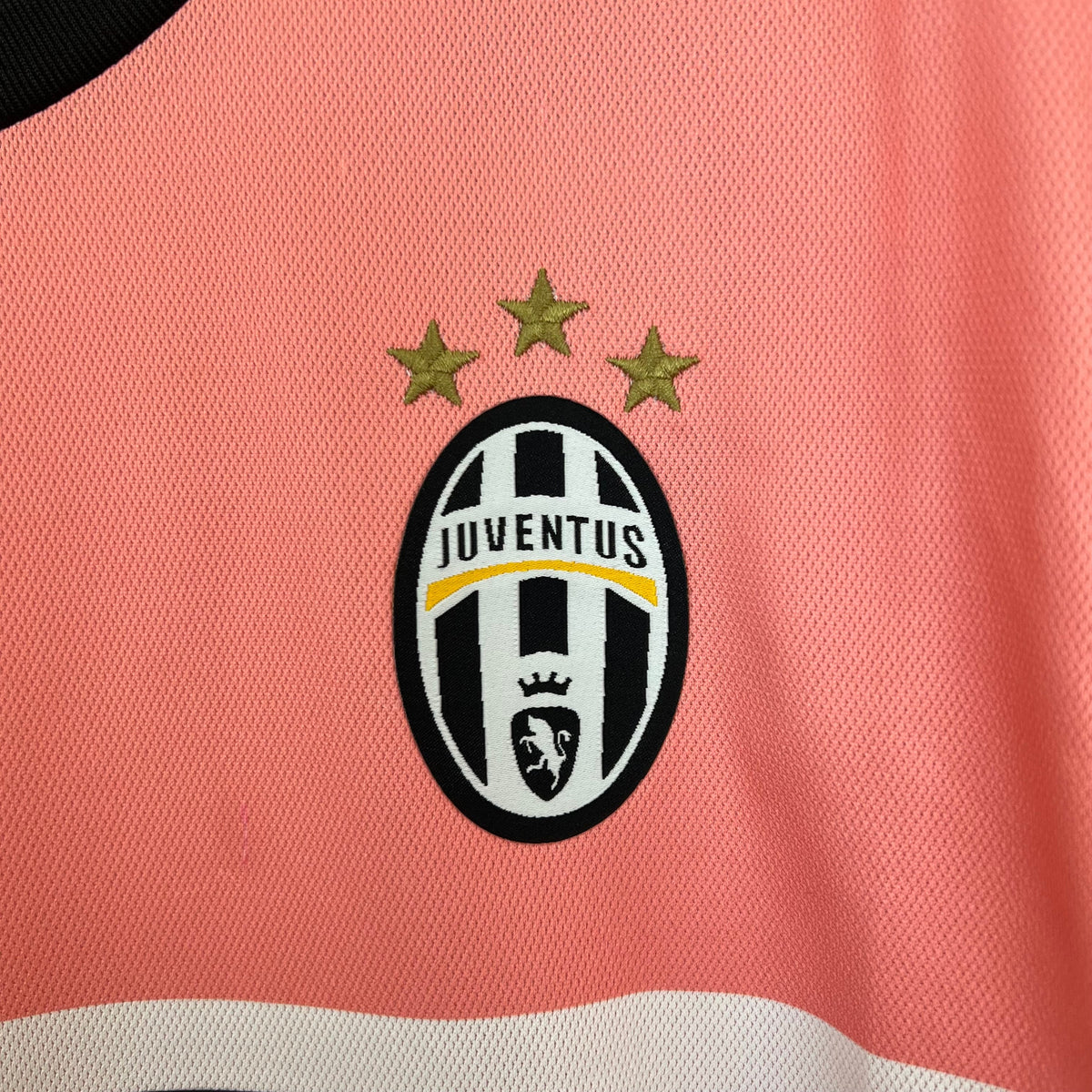 Juventus 2015-16 Away Dres