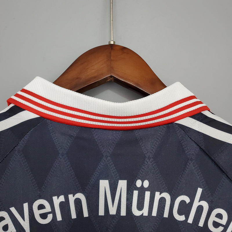 Bayern Munich 1997-99 Dres
