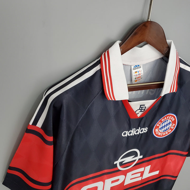 Bayern Munich 1997-99 Dres