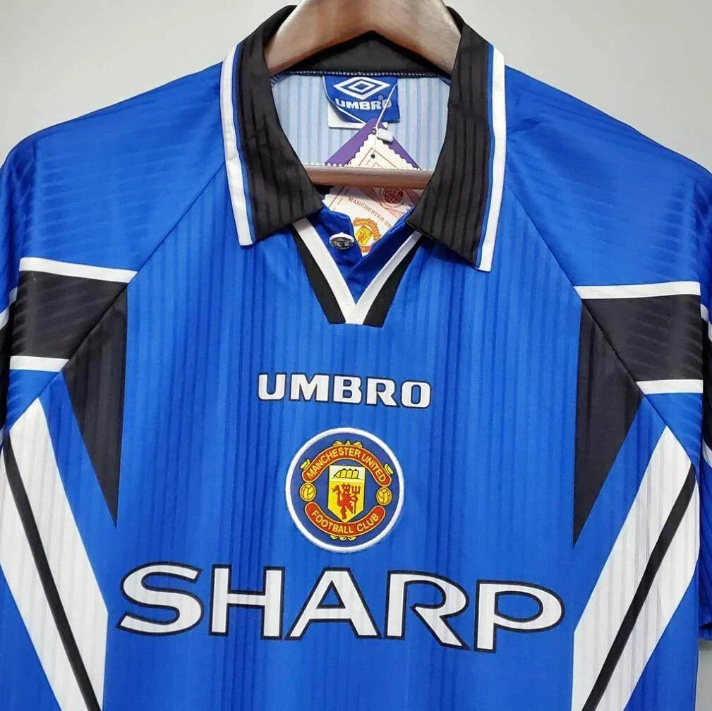 Manchester United 1996-97 Third Dres