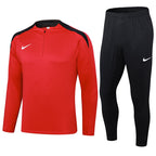 Nike s dlouhým rukávem Tepláková souprava