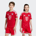 FC Bayern 26/27 Dětský set Dres & Kraťasy