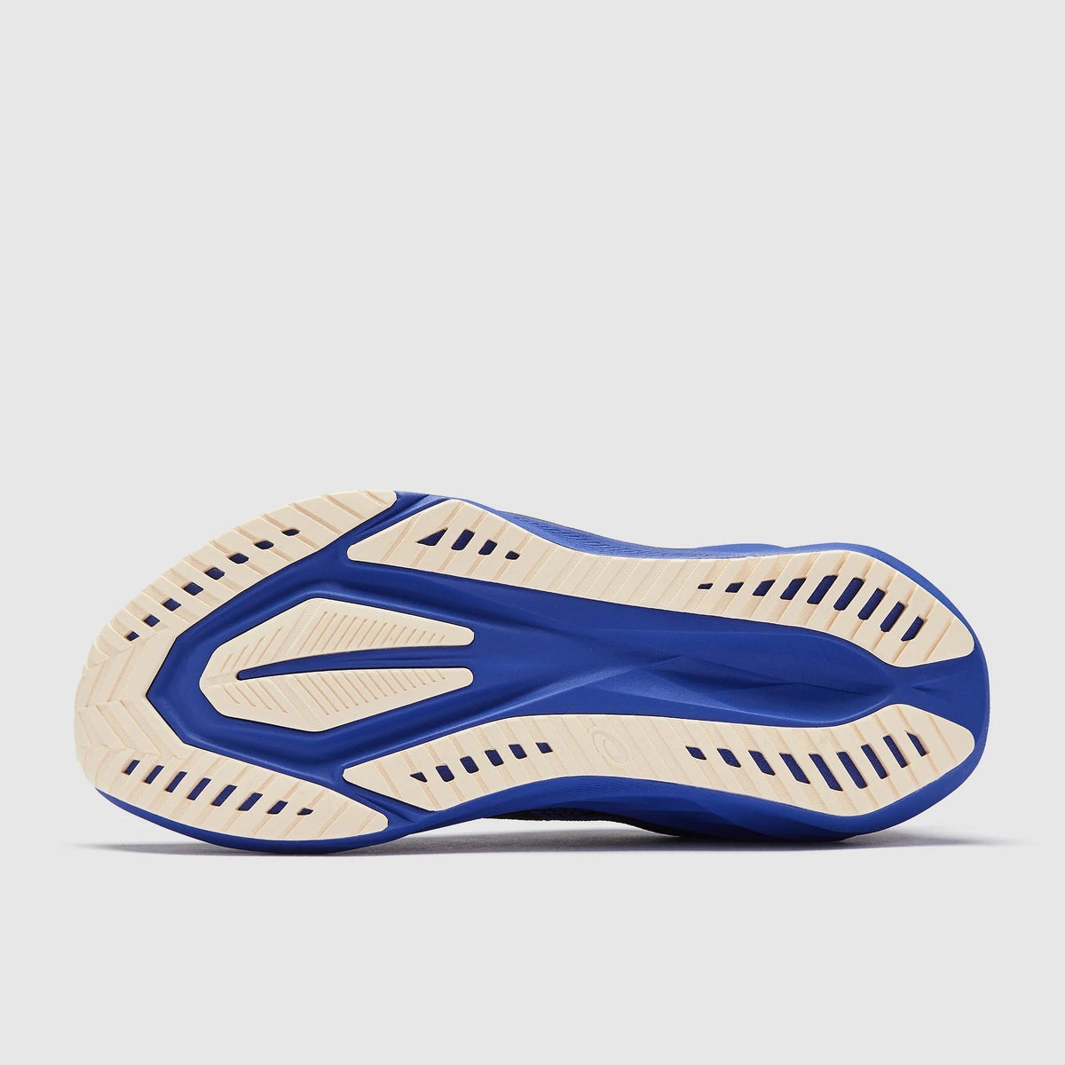 ASICS Novablast 5