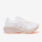 ASICS Women’s Novablast 5
