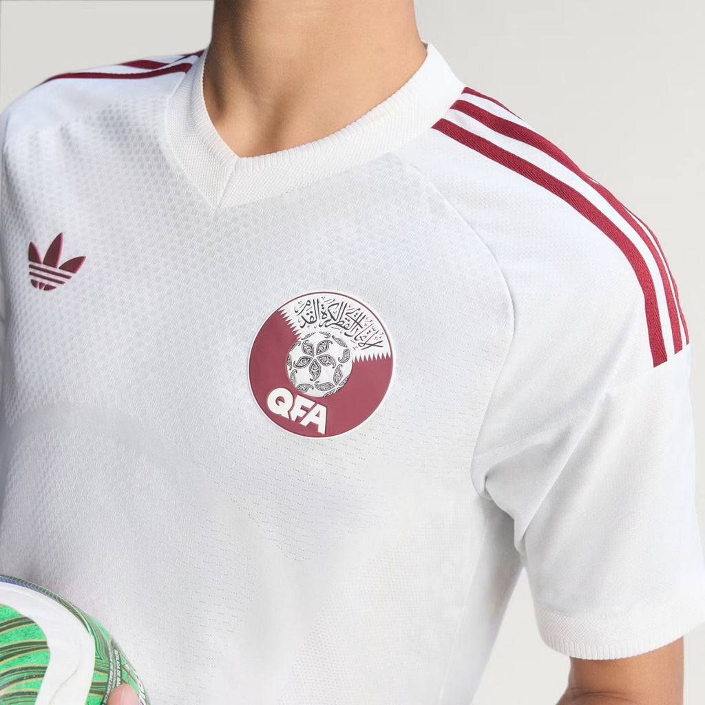 Qatar 26 Away Authentic Dres
